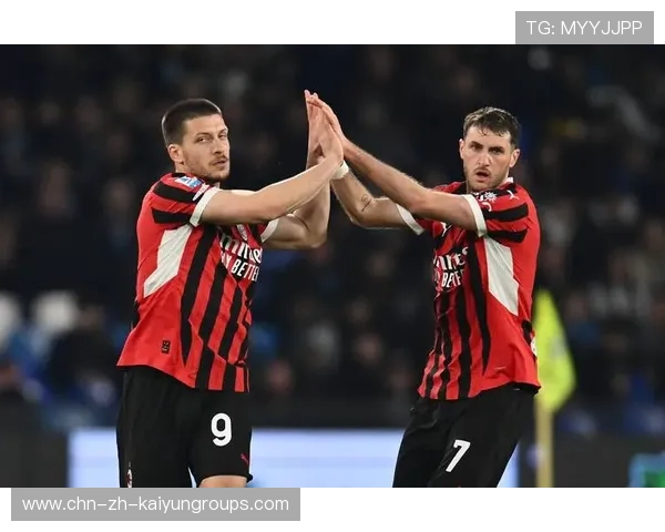 AC米兰持续压迫让对手喘不过气，莱奥抽射失手